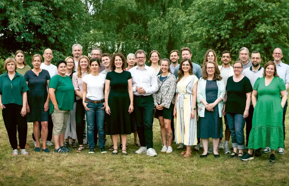 Gruppenfoto der Grünen Fraktion im Abgeordnetenhaus Berlin